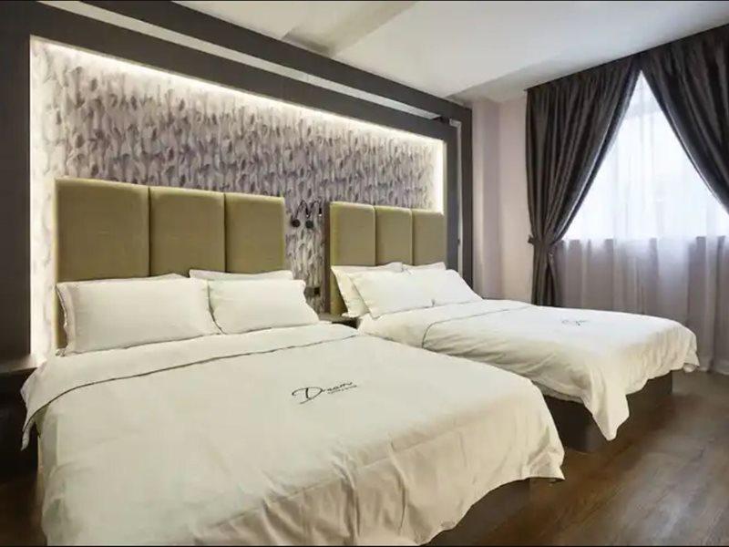 Dream Luxury Hotel Muar Esterno foto