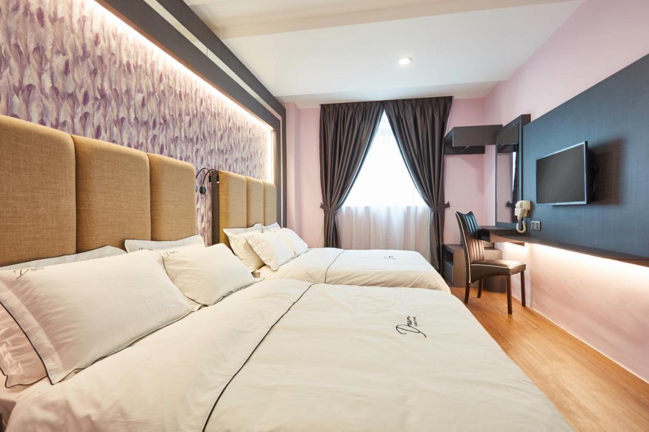 Dream Luxury Hotel Muar Esterno foto