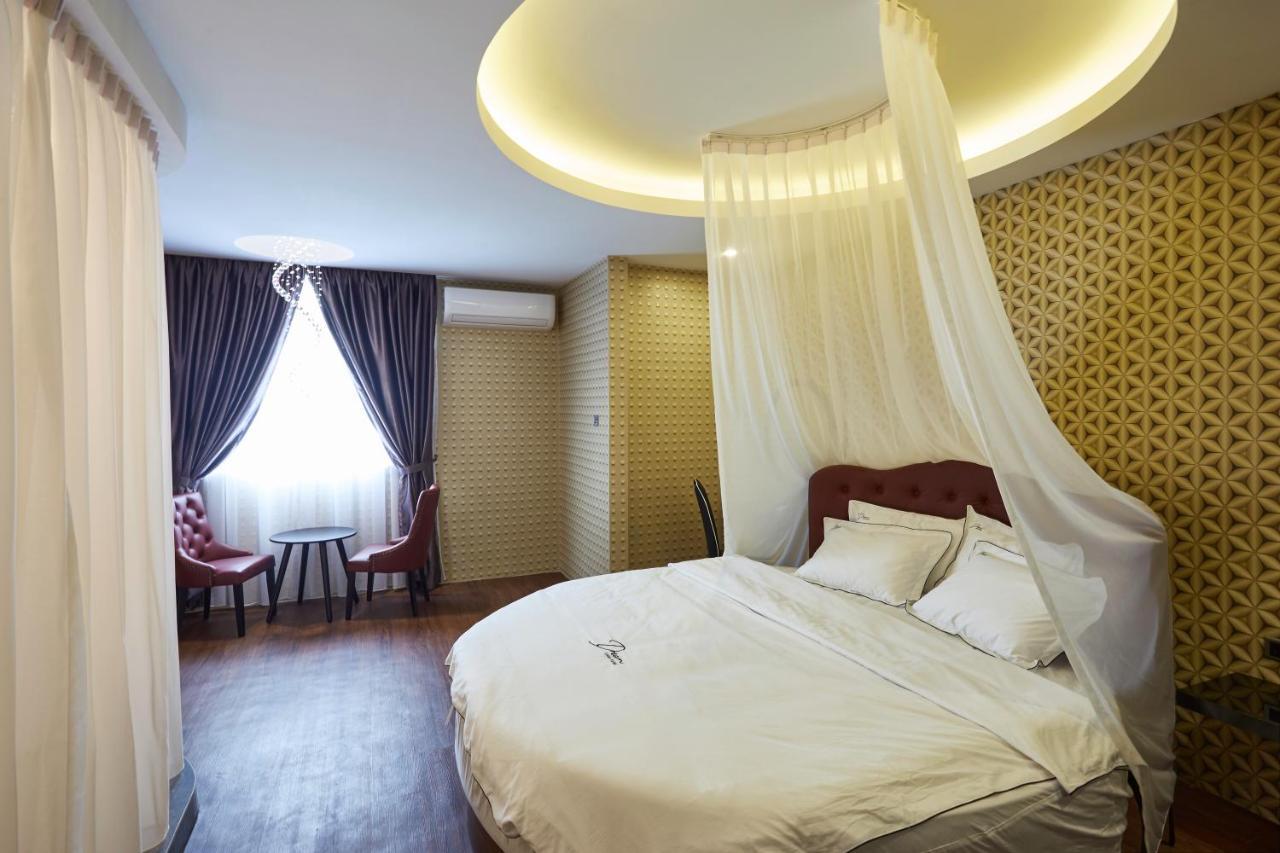 Dream Luxury Hotel Muar Esterno foto