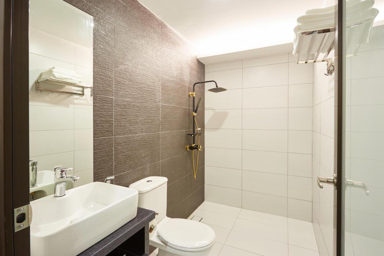 Dream Luxury Hotel Muar Esterno foto