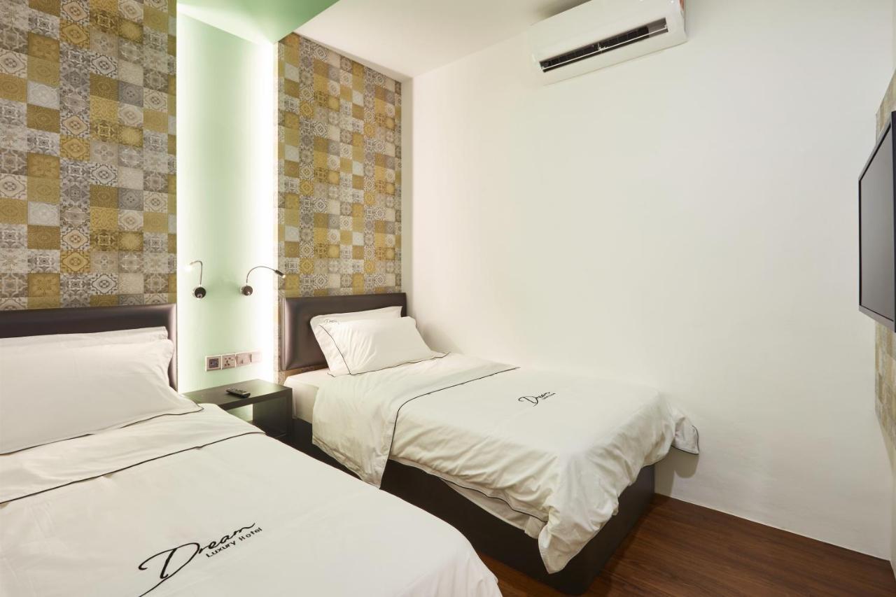 Dream Luxury Hotel Muar Esterno foto