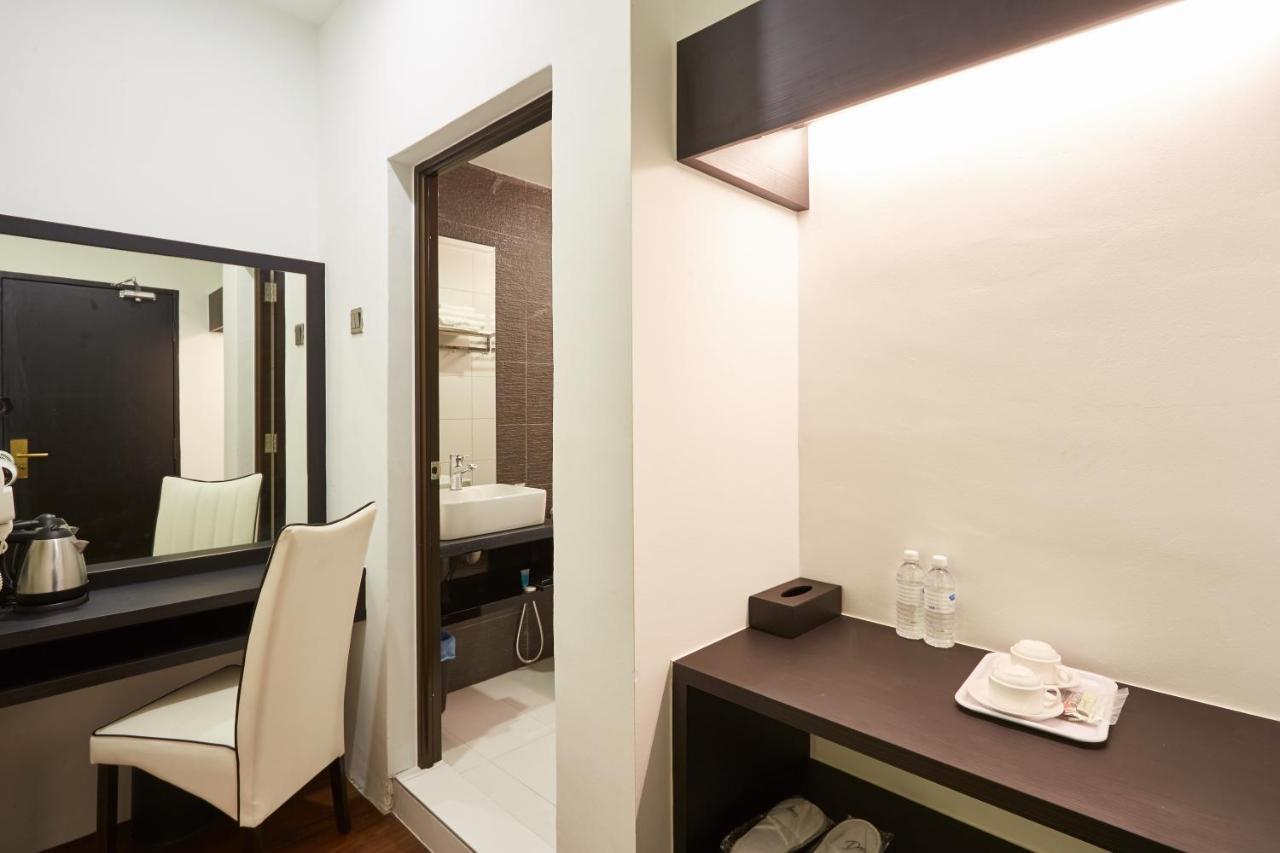 Dream Luxury Hotel Muar Esterno foto